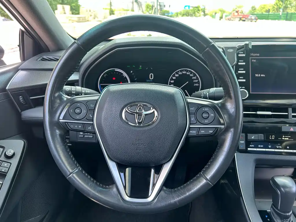 Toyota Avalon 2020 — фото 17
