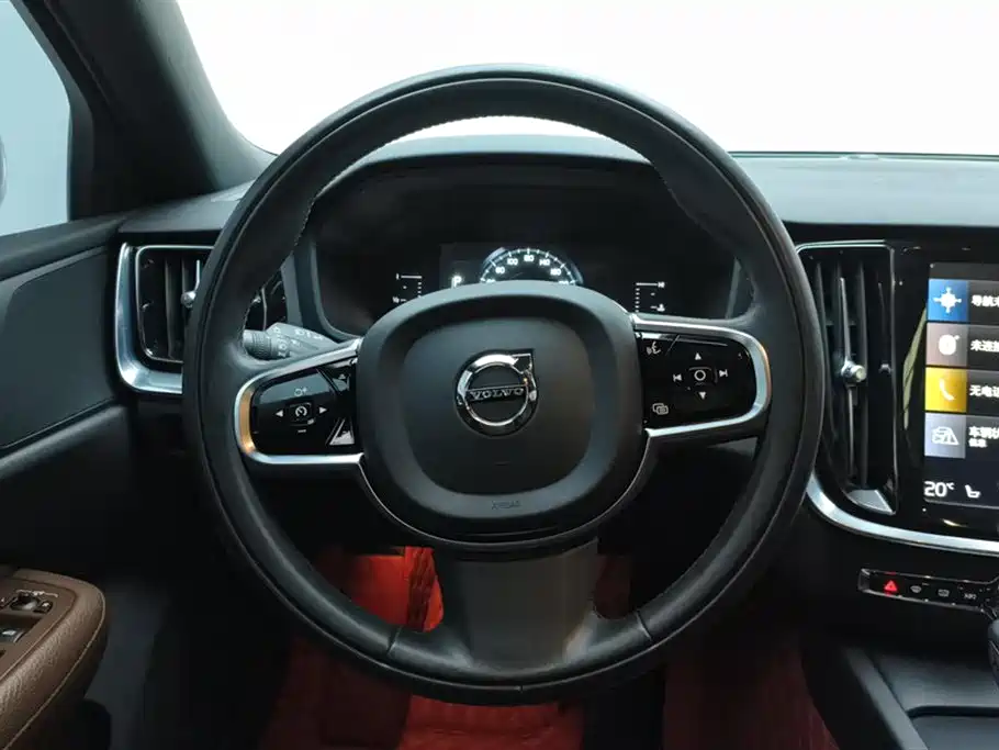 Volvo S60 2020 — фото 15