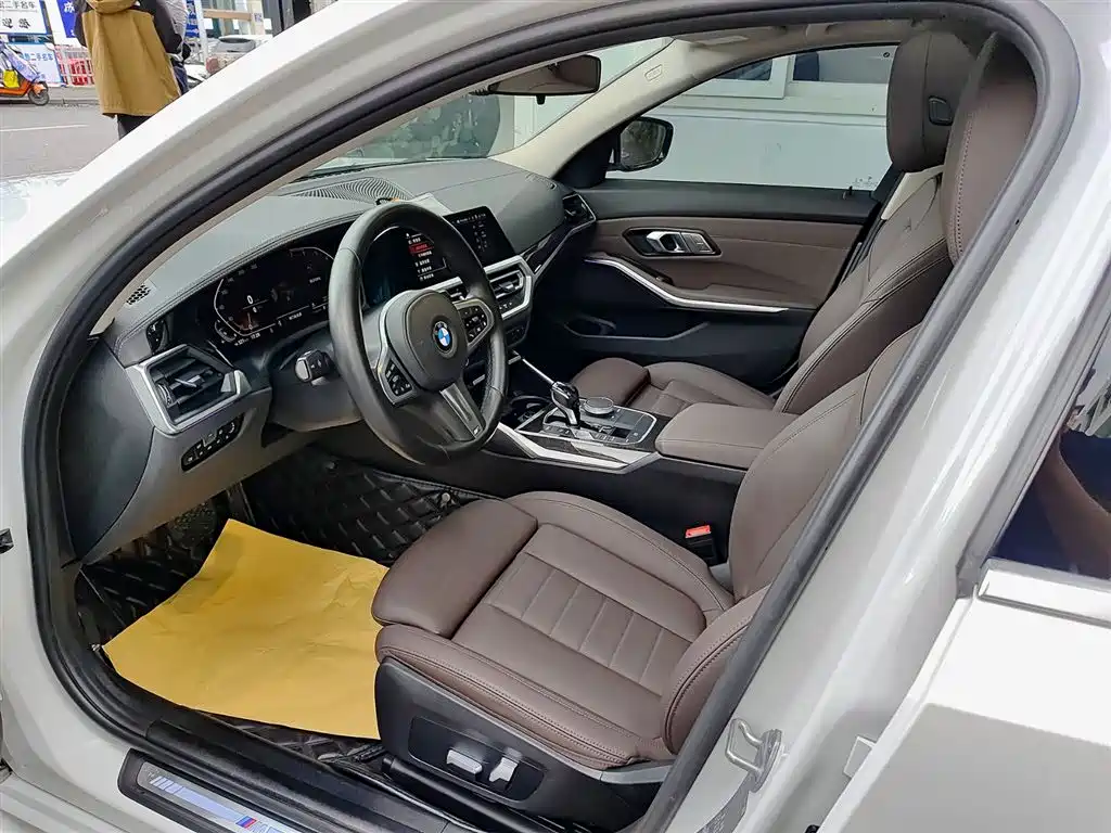 BMW 3 Series 2021