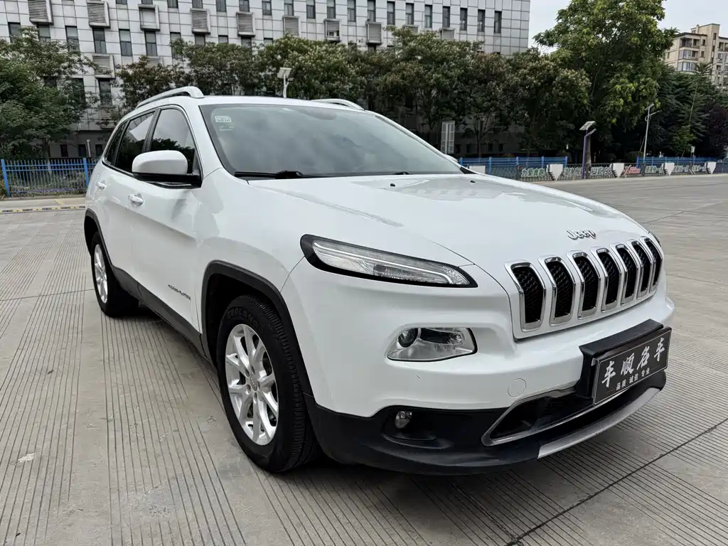 Jeep Cherokee 2018