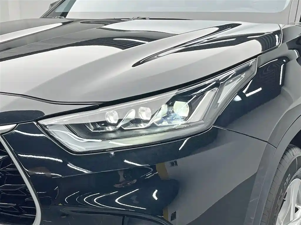 Toyota Highlander 2025 — фото 9