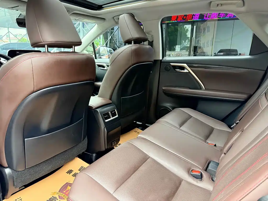Lexus RX 2020 — фото 12