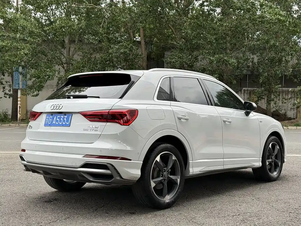 Audi Q3 2022 — фото 21