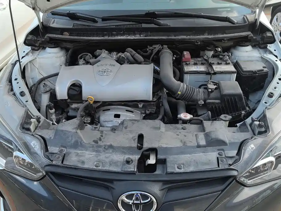 Toyota Yaris L 2019 — фото 9