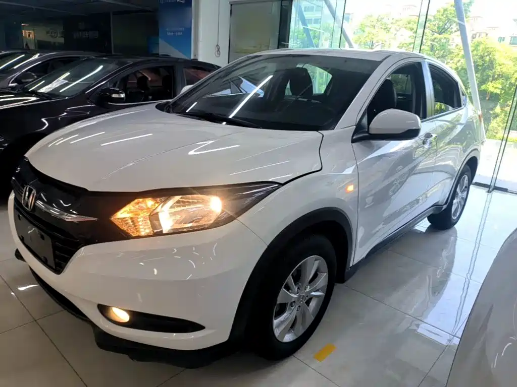 Honda Vezel 2016