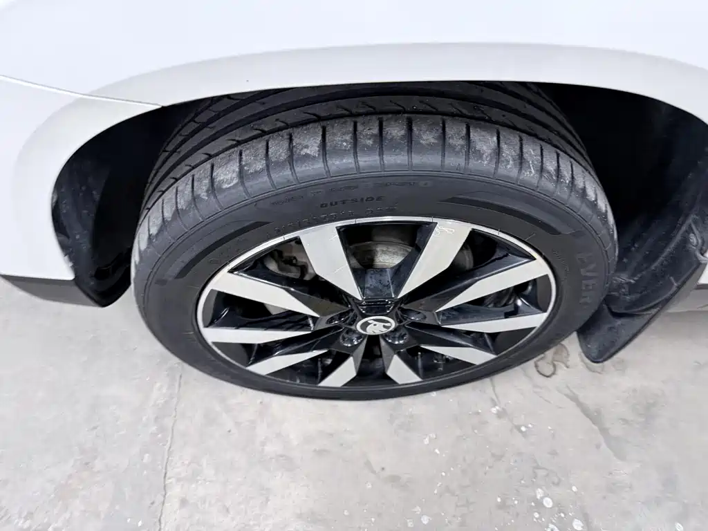Skoda Karoq 2018 — фото 10