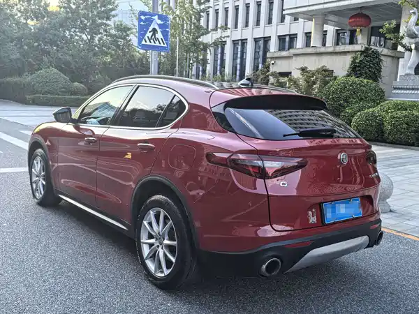 Alfa Romeo Stelvio 2018