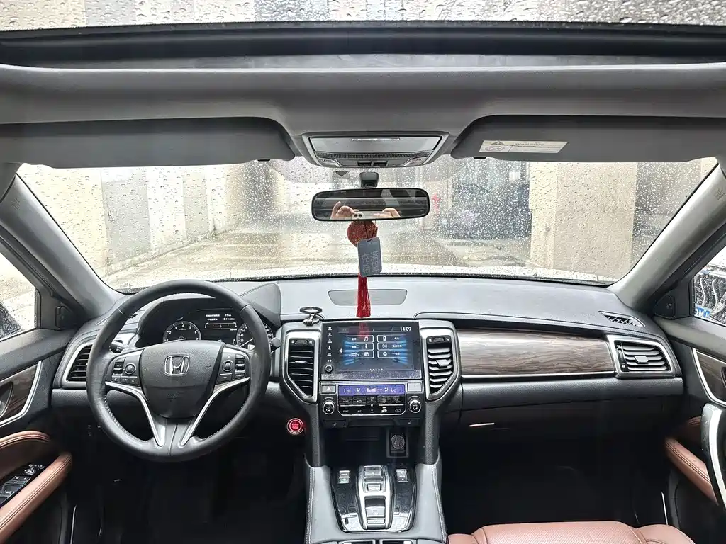 Honda UR-V 2018 — фото 7