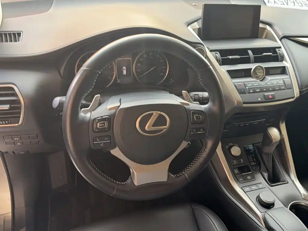 Lexus NX 2015 — фото 6