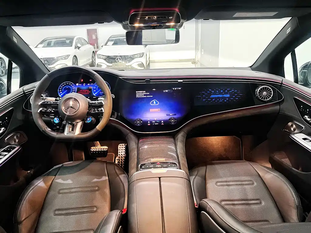 Mercedes-Benz EQE AMG 2023 — фото 8