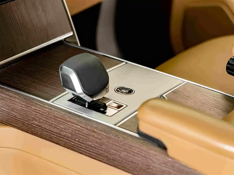 Land Rover Range Rover 2025 — фото 12