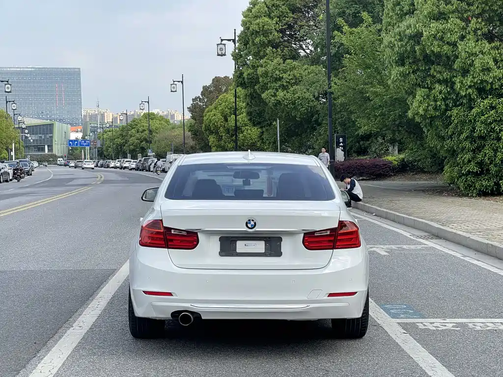 BMW 3 Series 2014 — фото 14
