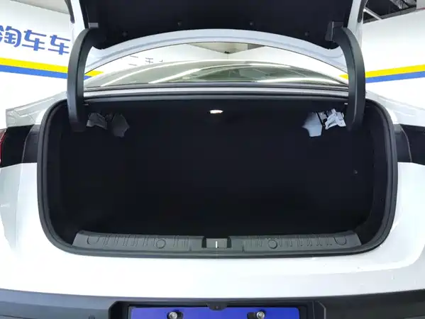 BYD Qin L 2024