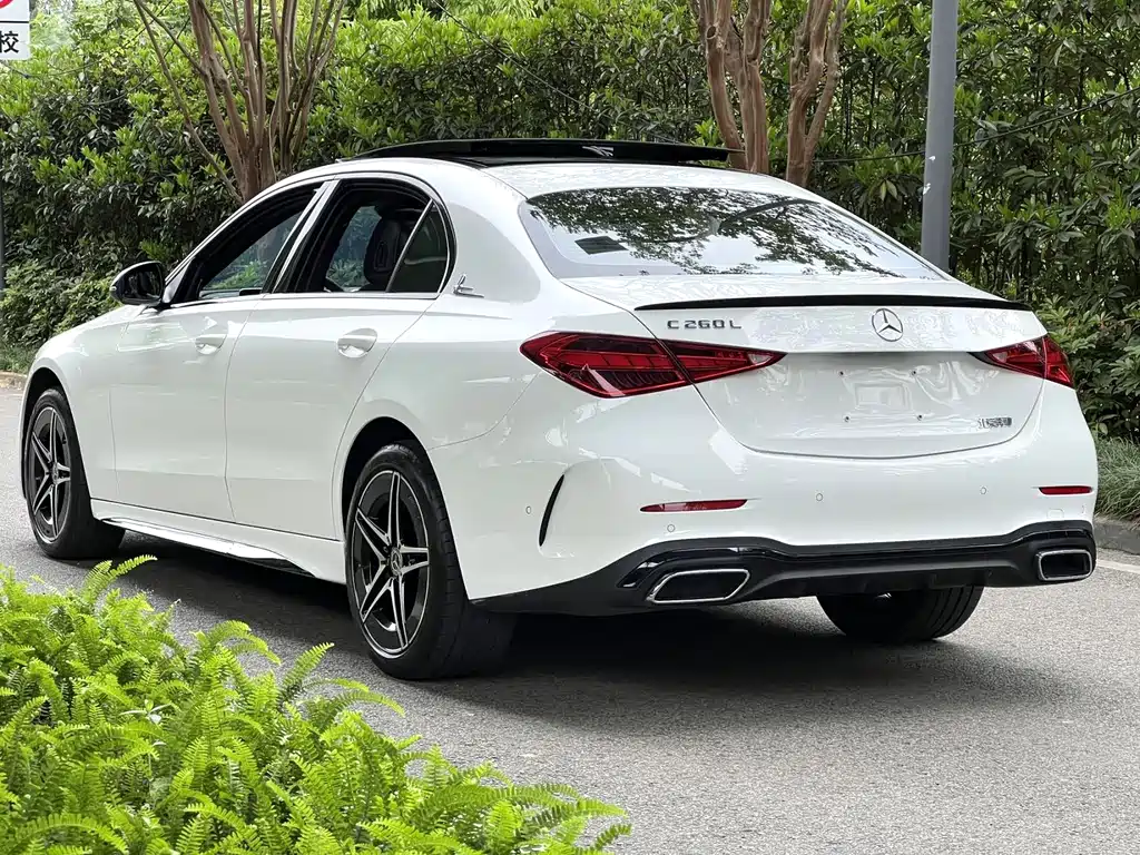 Mercedes-Benz C-Class 2023 — фото 16