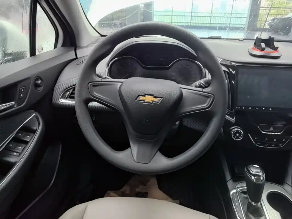 Chevrolet Cruze 2017 — фото 11