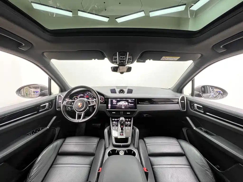 Porsche Cayenne 2020 — фото 11