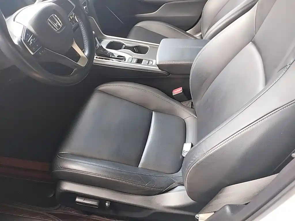 Honda Accord 2021 — фото 15