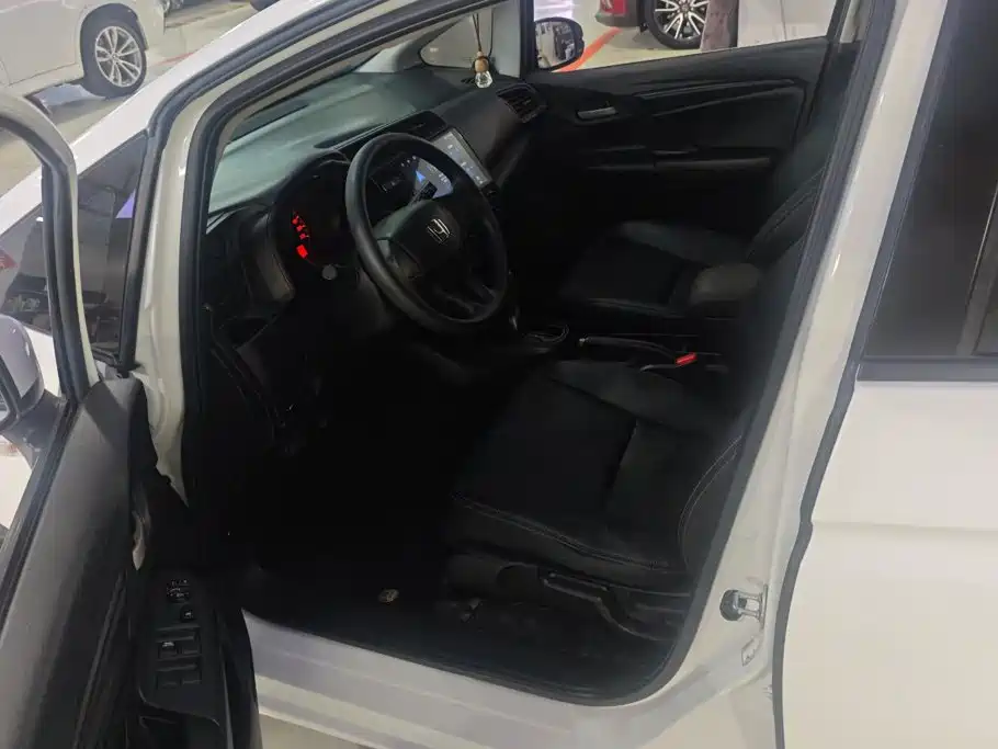 Honda Fit 2019 — фото 9