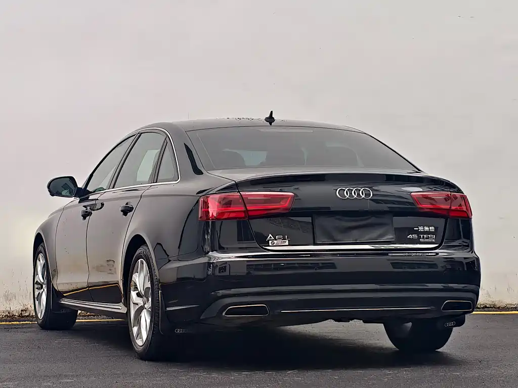 Audi A6L 2015 — фото 15