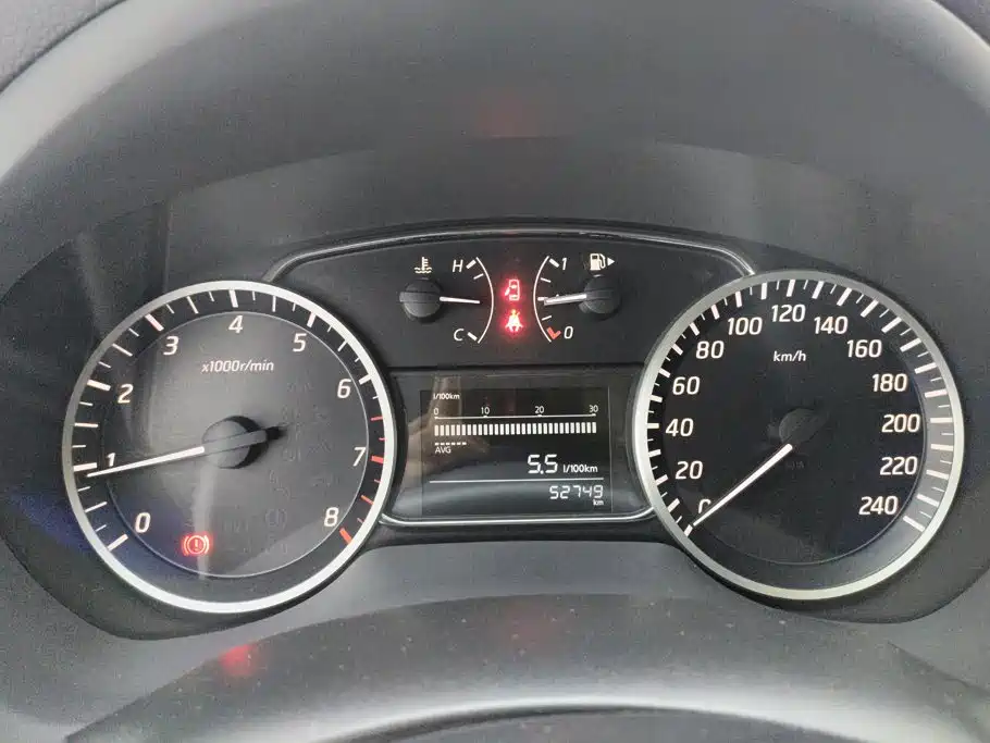 Nissan Sylphy 2018 — фото 14