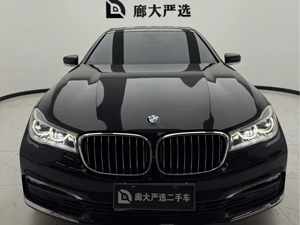 BMW 7 Series 2018 — фото 2