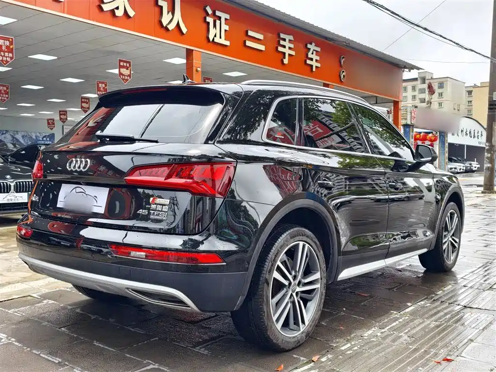 Audi Q5L 2021 — фото 5