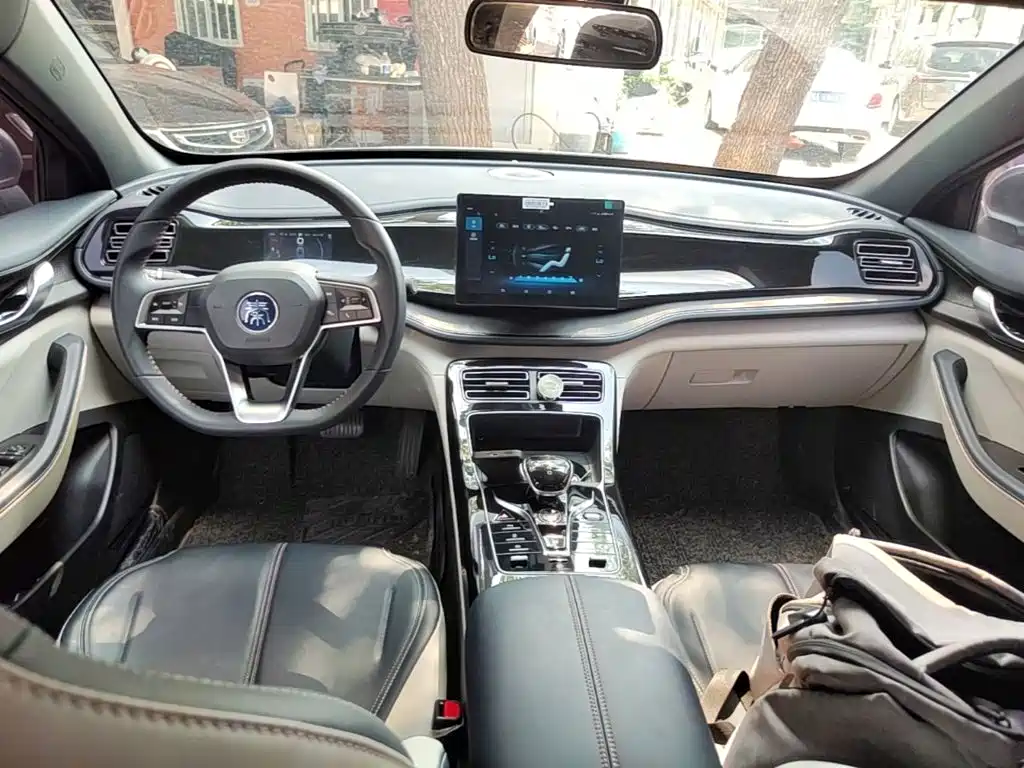 BYD Qin PLUS 2023 — фото 10