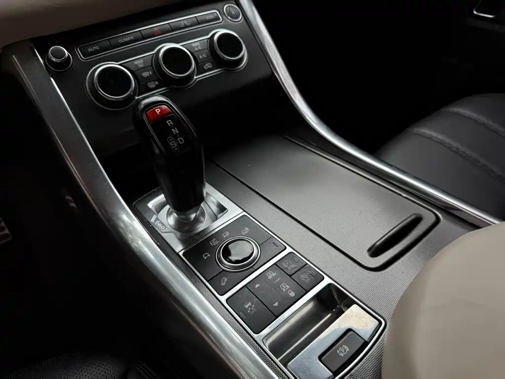 Land Rover Sport 2014 — фото 12