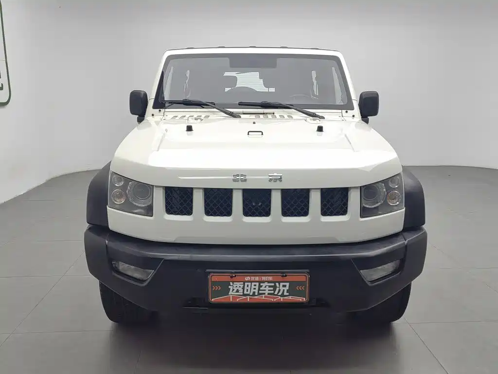 BAIC BJ40 2015 — фото 3