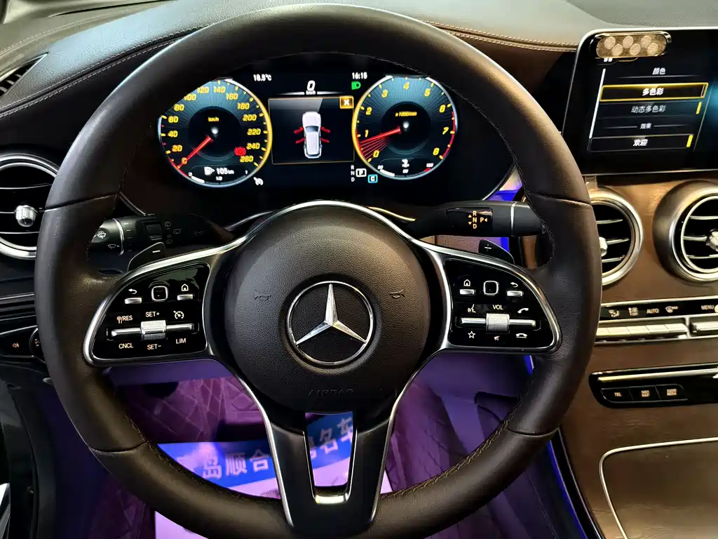 Mercedes-Benz GLC 2020 — фото 16
