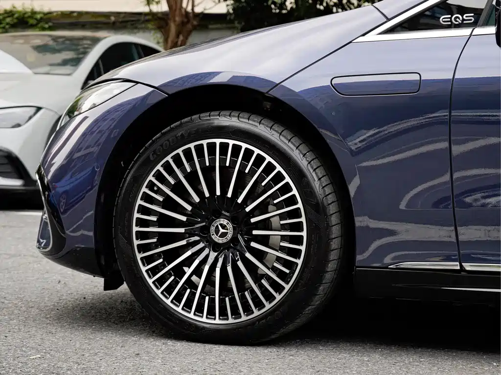 Mercedes-Benz EQS 2023 — фото 8