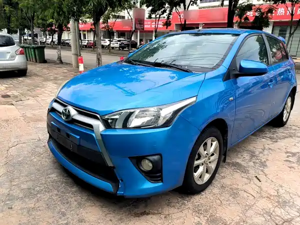 Toyota Yaris L 2014