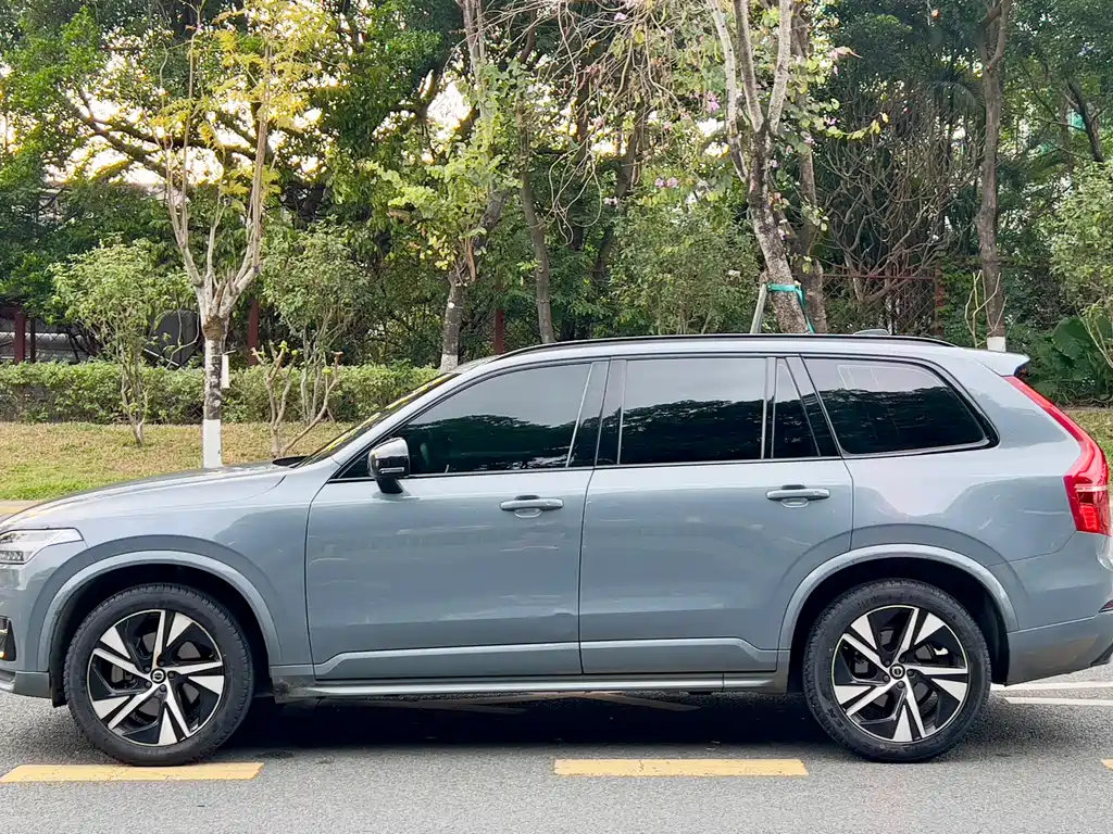 Volvo XC90 2020 — фото 4