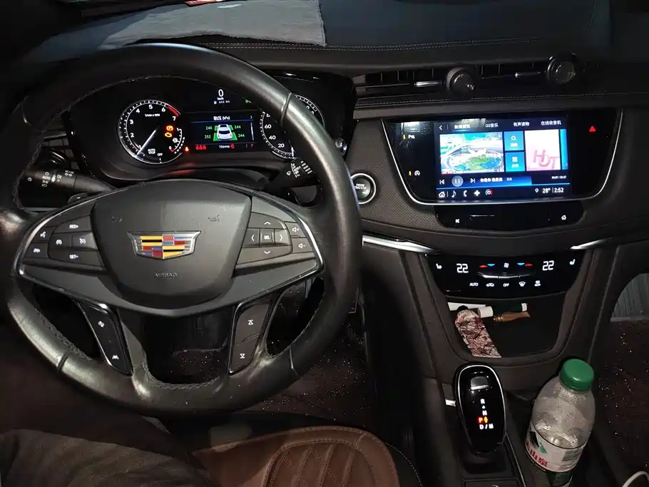 Cadillac XT5 2022 — фото 12
