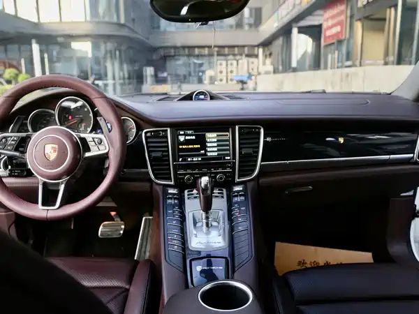 Porsche Panamera 2014