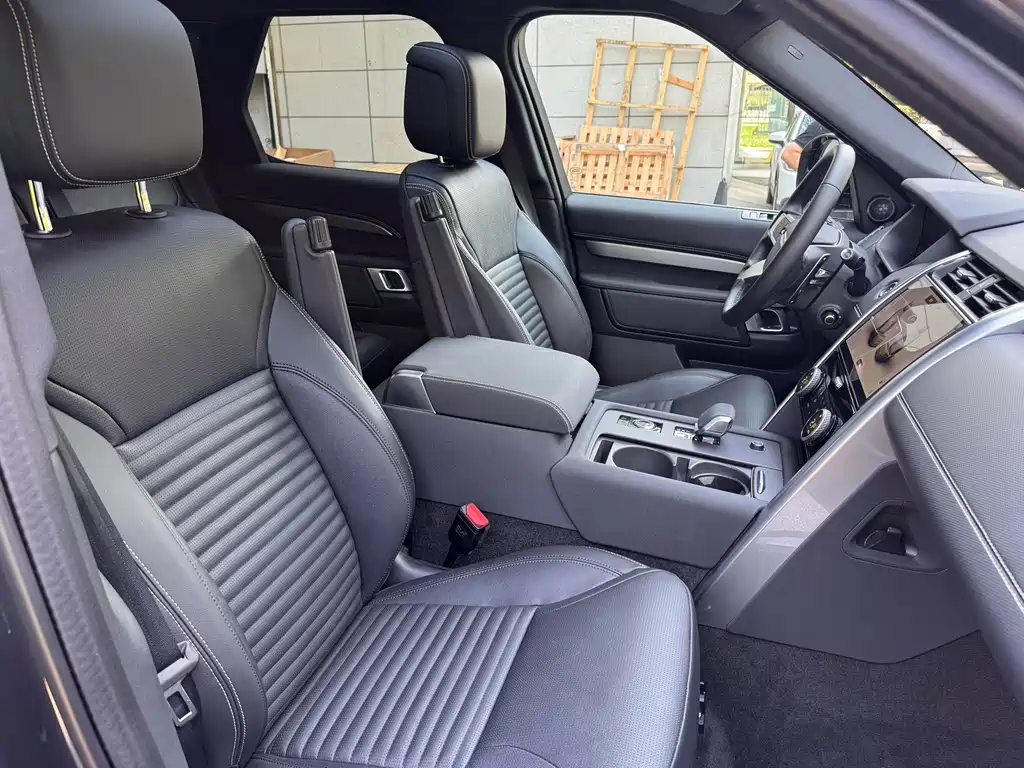 Land Rover Discovery 2025 — фото 20