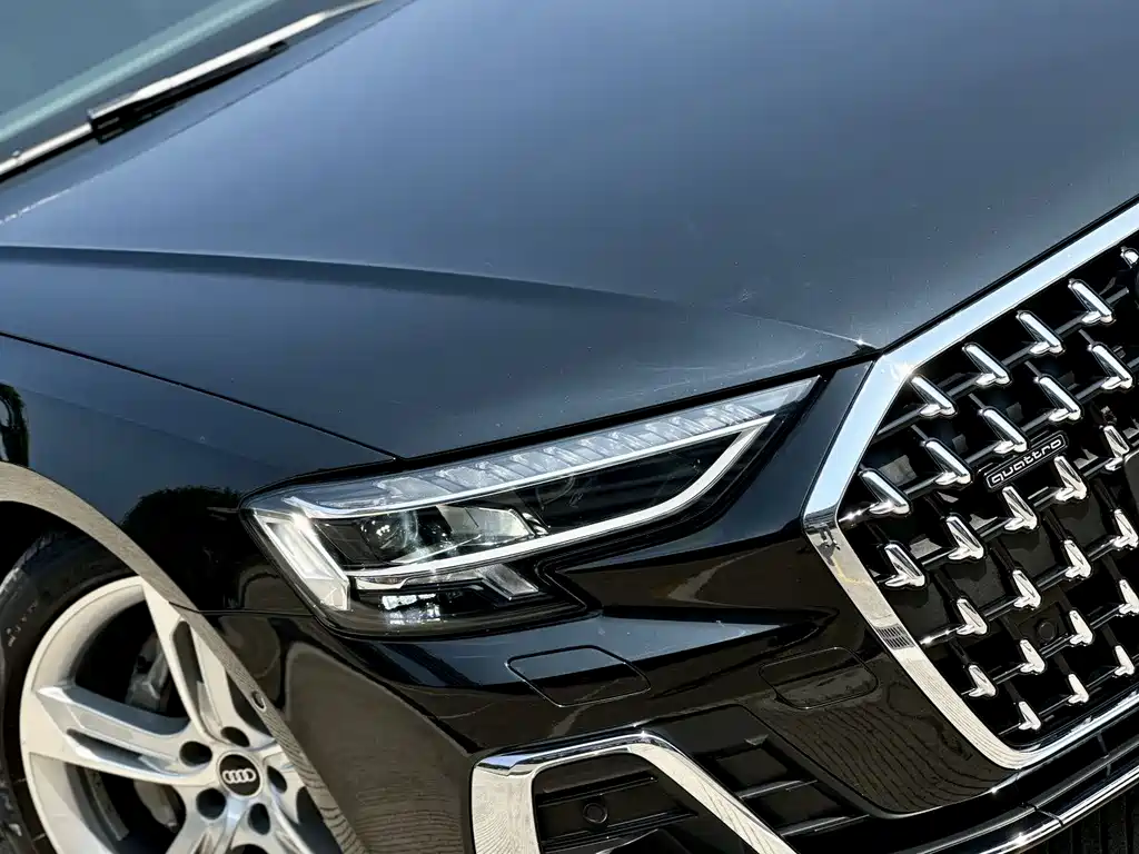 Audi A8 2023 — фото 7