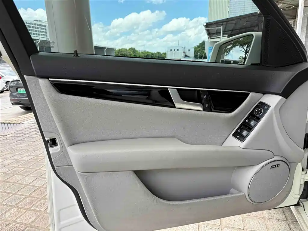 Mercedes-Benz C-Class 2013 — фото 10