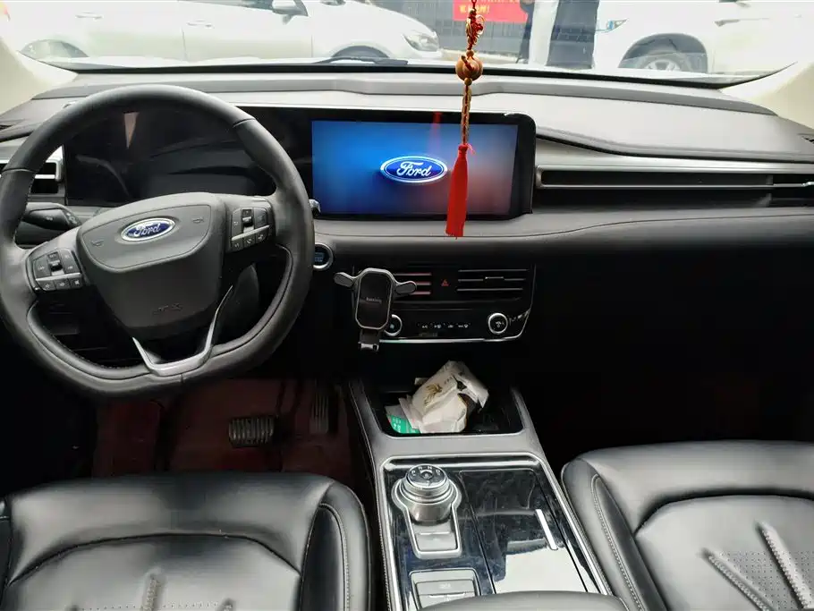 Ford Edge 2022 — фото 12