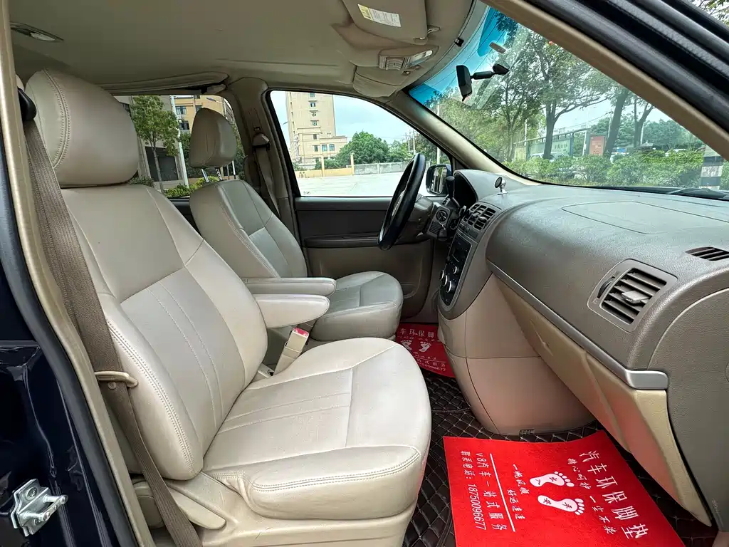 Buick GL8 2017