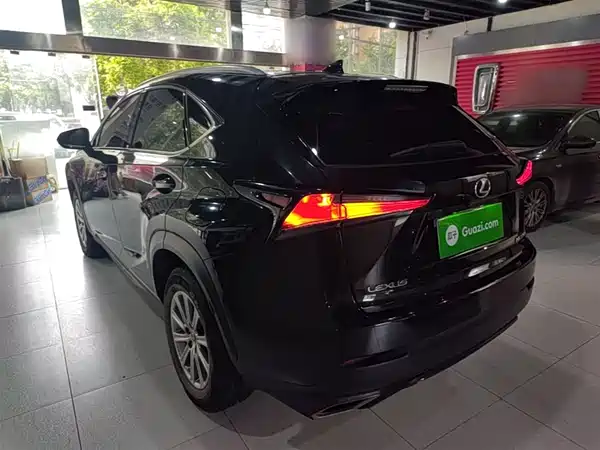 Lexus NX 2018