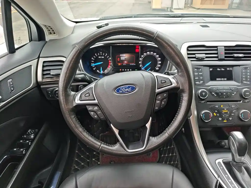 Ford Mondeo 2016 — фото 11