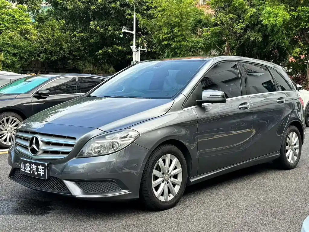Mercedes-Benz B-Class 2014 — фото 1