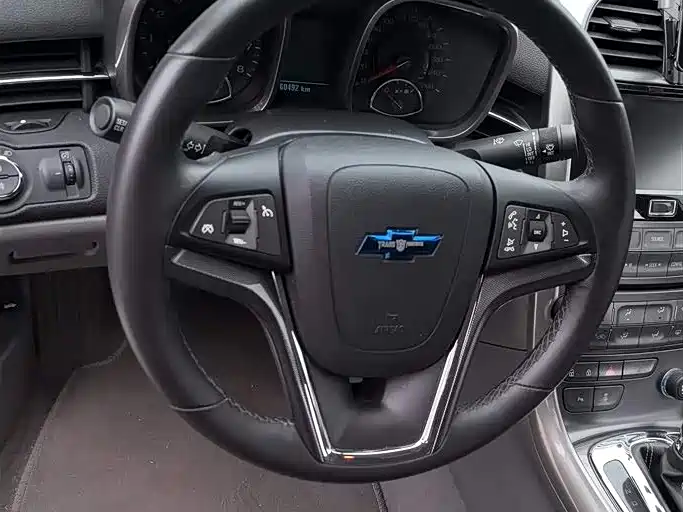 Chevrolet Malibu 2015 — фото 15