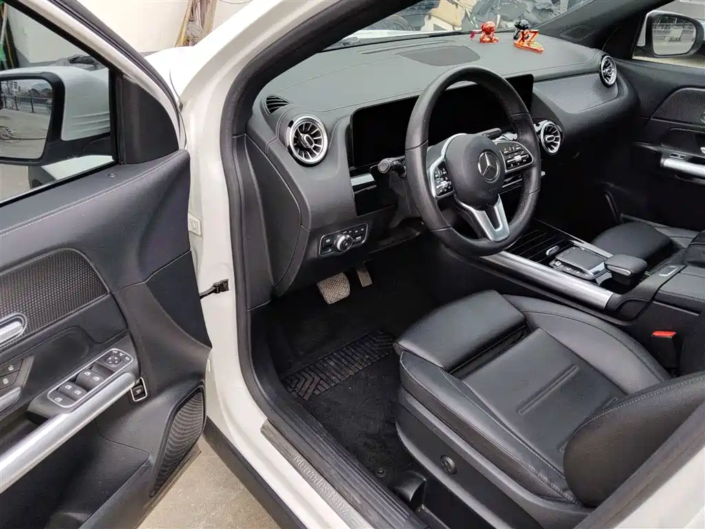 Mercedes-Benz GLA 2021 — фото 16