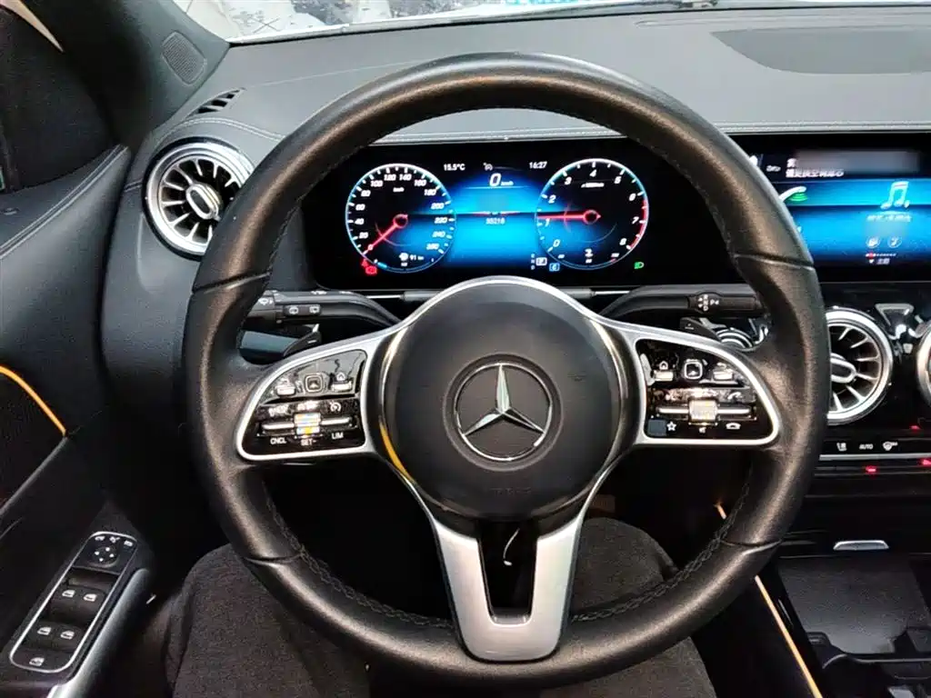 Mercedes-Benz GLA 2021 — фото 11
