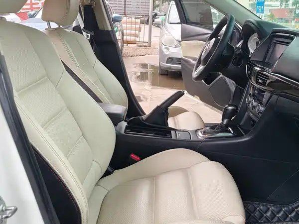 Mazda Atenza 2015