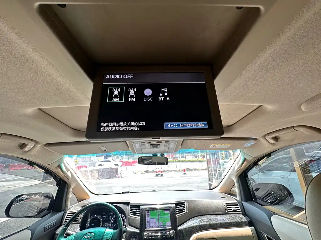 Toyota Alphard 2011 — фото 18