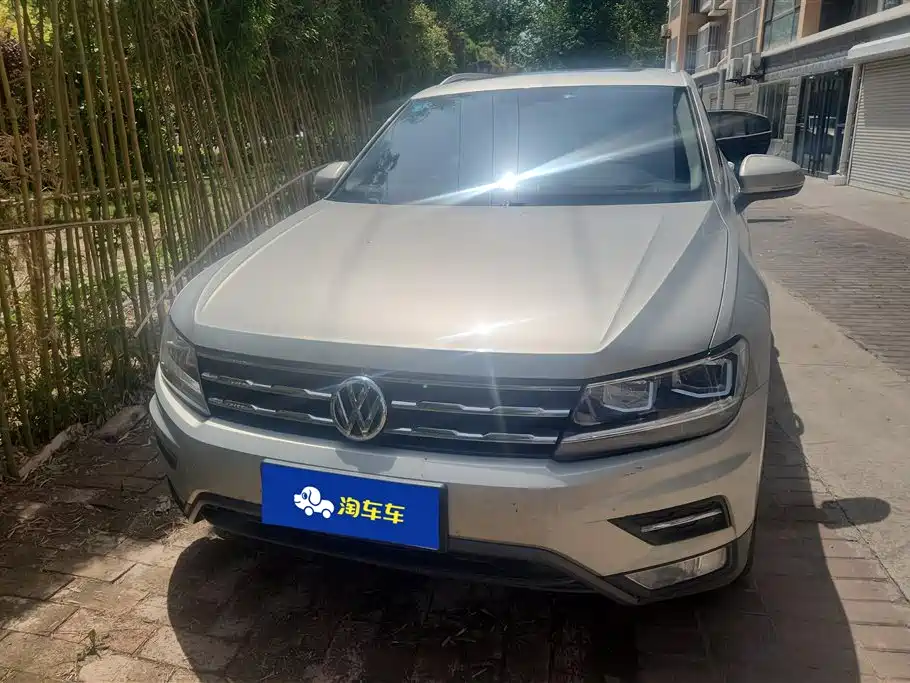 Volkswagen Tiguan L 2020 — фото 2
