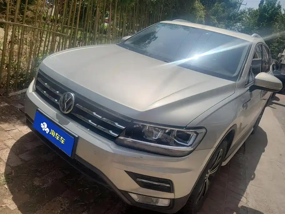Volkswagen Tiguan L 2020 — фото 1